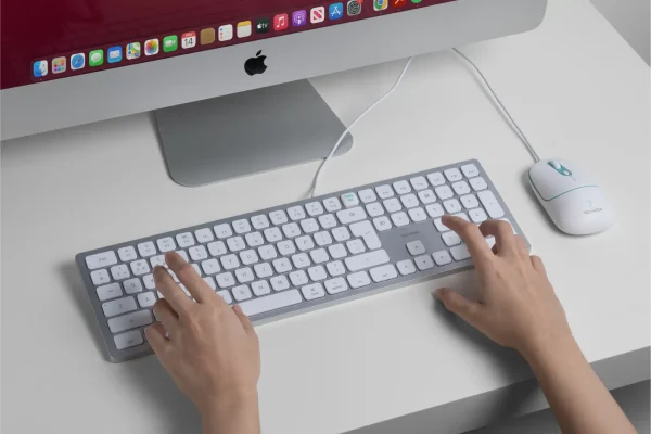 USB-C Wired UK Mac OS Layout Keyboard - Image 8