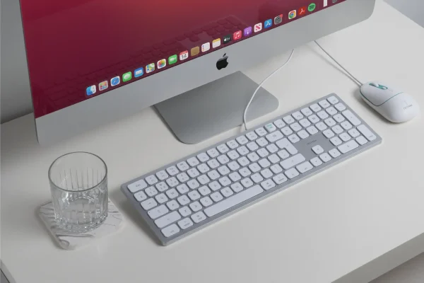 USB-C Wired UK Mac OS Layout Keyboard - Image 9
